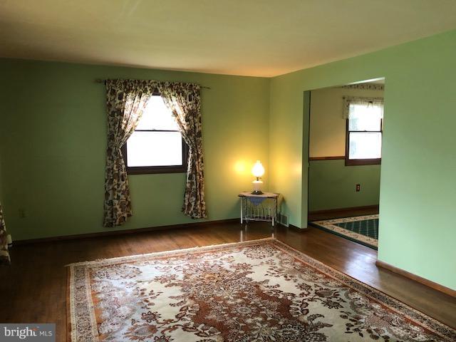 449 Pinehurst Road York, PA 17402 - Photo 9 of 47 Gallery Image 9