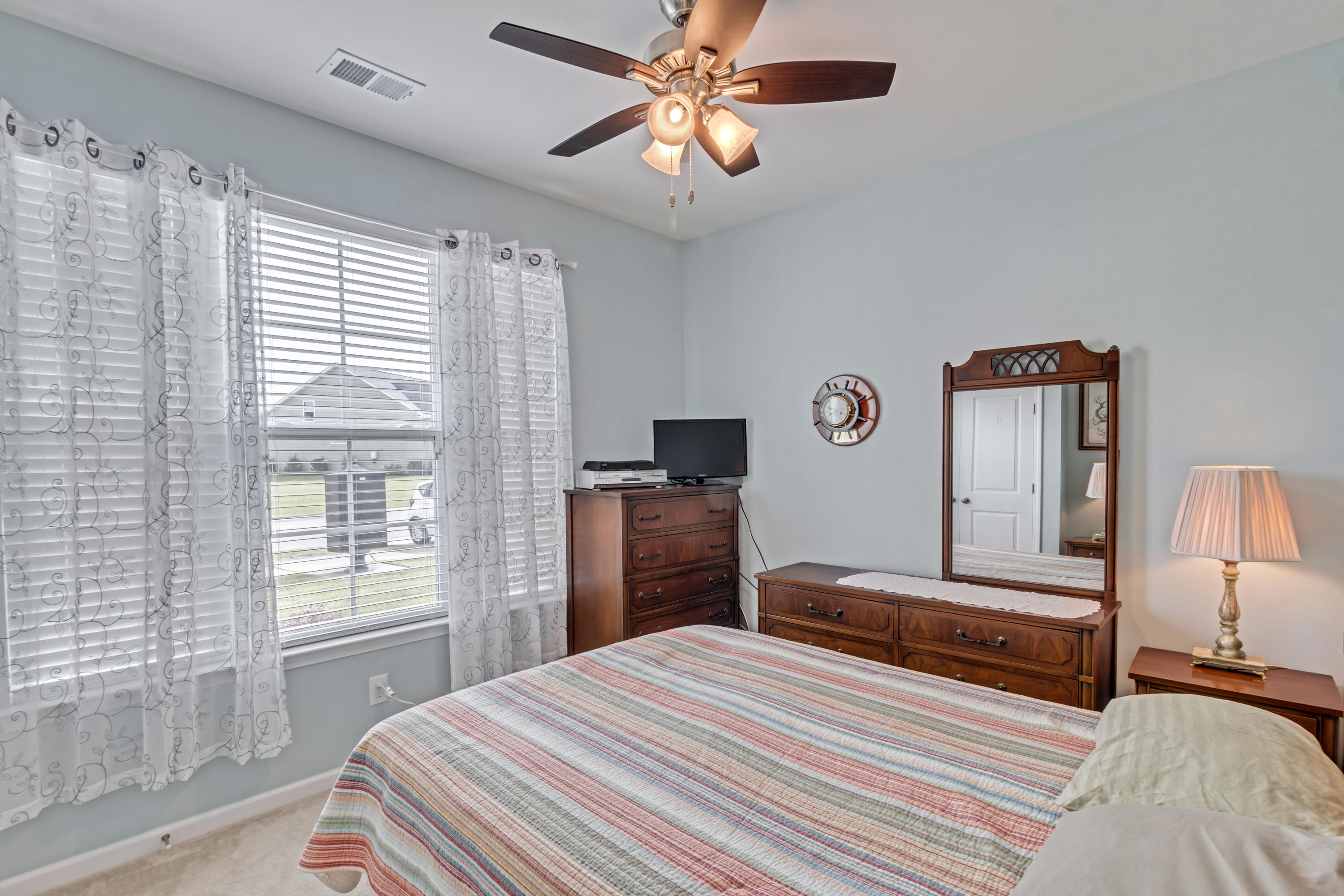 351 Spectrum Road Summerville, SC 29486 - Photo 27 of 32 5