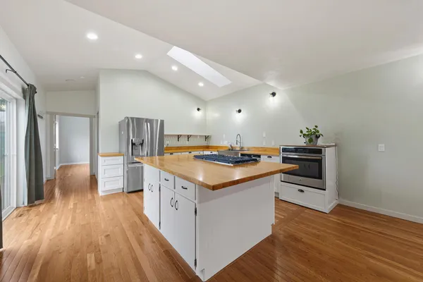 $340,000 | 129 North Morningside Drive, Le Sueur, MN 56058