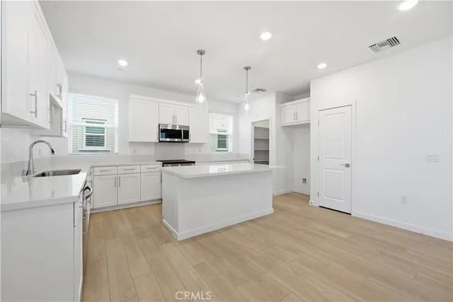 $768,550 | 9335 Via Azul, Pico Rivera, CA 90660