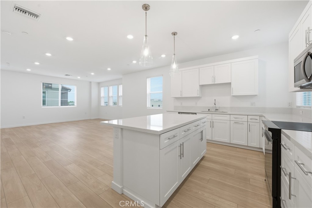 9335 Via Azul Pico Rivera, CA 90660 - Photo 15 of 55