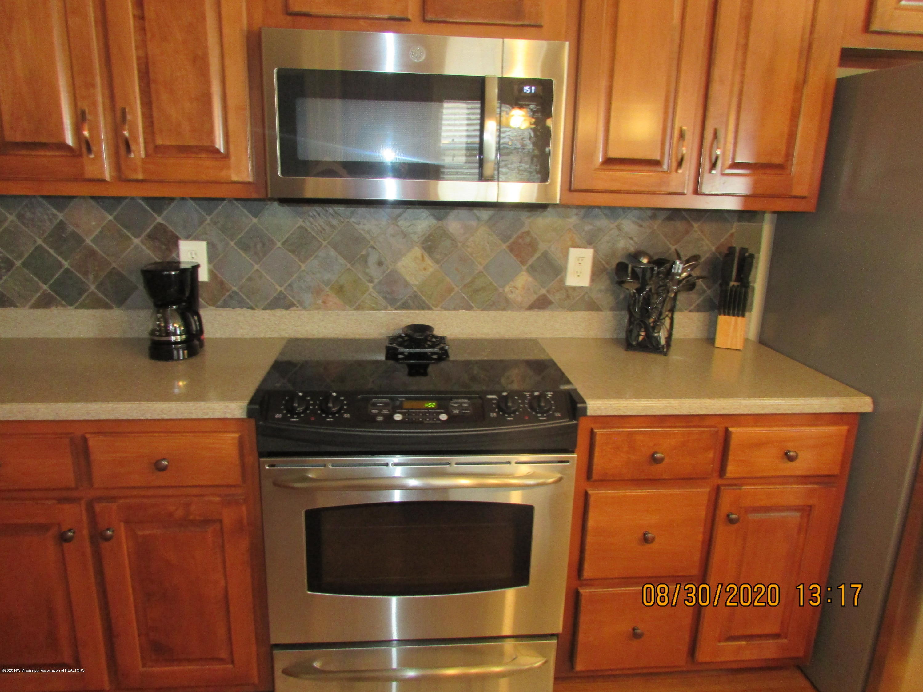 9077 Rue Orleans Lane Olive Branch, MS 38654 - Photo 18 of 50 appliances (1)
