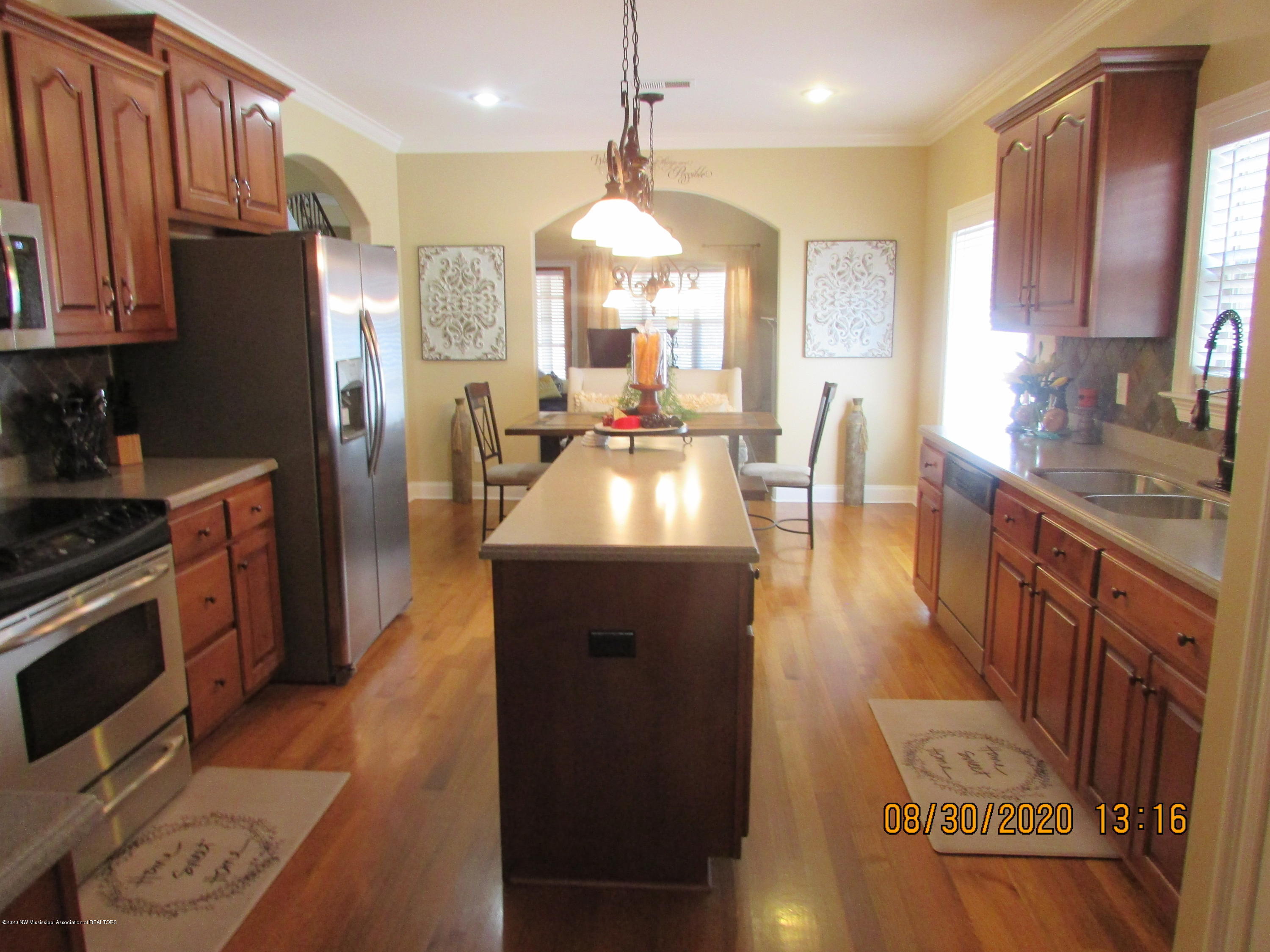 9077 Rue Orleans Lane Olive Branch, MS 38654 - Photo 21 of 50 Kitchen (2)