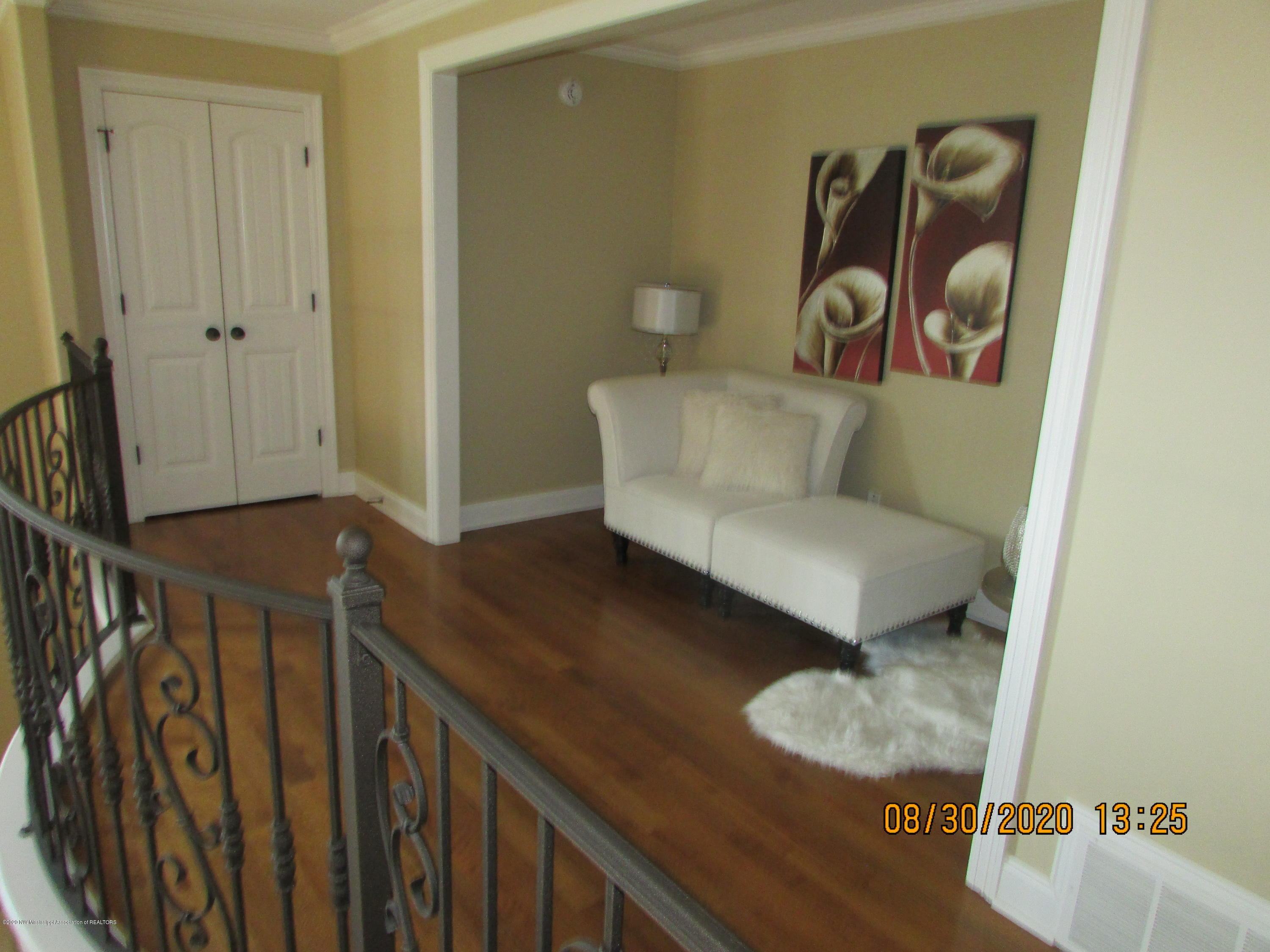 9077 Rue Orleans Lane Olive Branch, MS 38654 - Photo 39 of 50 Sitting Area Up (1)