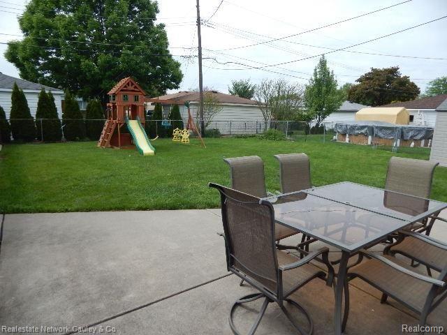 30003 Rosenbusch Drive Warren, MI 48088 - Photo 12 of 25 DAECC722-2B75-4CF9-A03D-849CAD0B25FD.jpeg