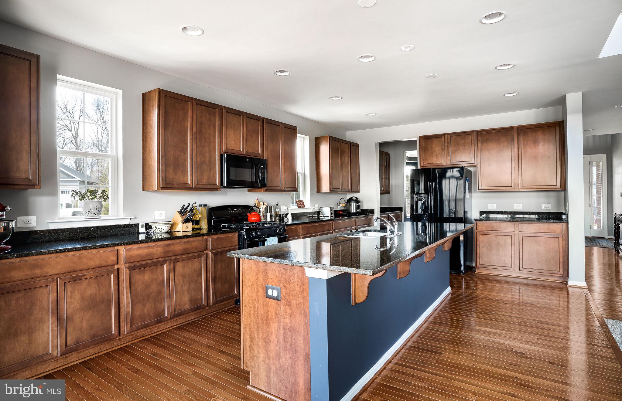 425 Canyon Road Winchester, VA 22602 - Photo 11 of 44 Gourmet Kitchen