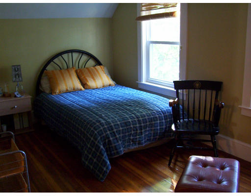 11 Symmes Road Winchester, MA 01890 - Photo 19 of 22