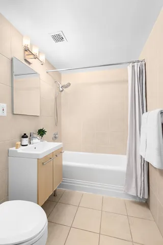 $650,000 | 353 West 56th Street, Unit 4J | Hell's Kitchen