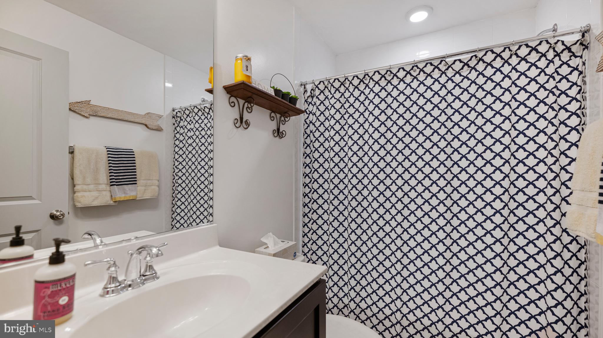 6839 West Shavano Road New Market, MD 21774 - Photo 61 of 72 3rd full bath
