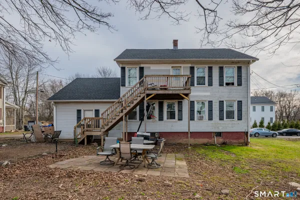 $749,999 | 186 South Main Street, Suffield, CT 06078