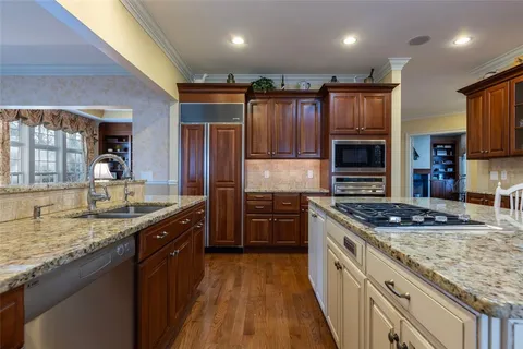 $1,400,000 | 6 Newbury Drive, Westerly, RI 02891