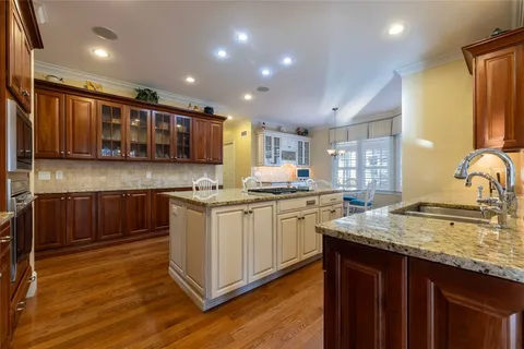 $1,400,000 | 6 Newbury Drive, Westerly, RI 02891