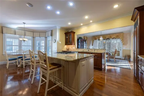 $1,400,000 | 6 Newbury Drive, Westerly, RI 02891