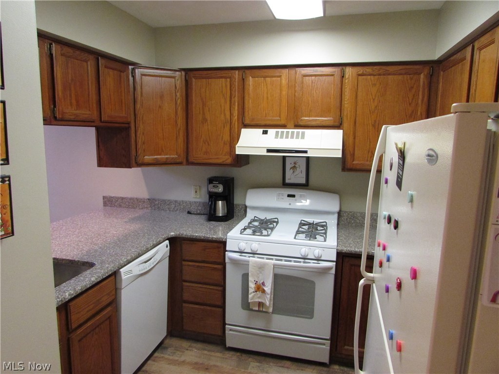 1898 Lillian Road Stow, OH 44224 - Photo 12 of 18 Gallery Image 12