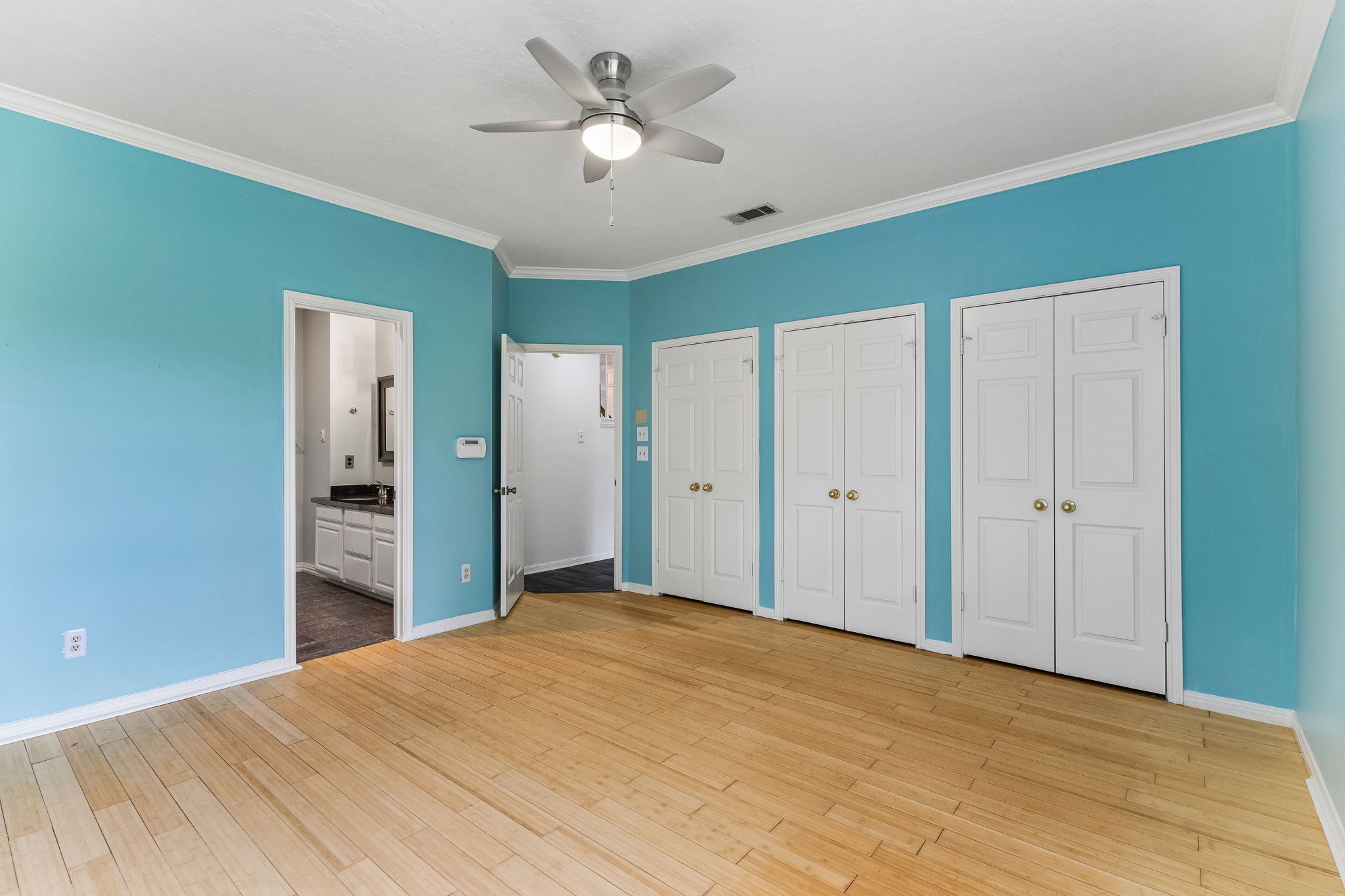 10400 O'Rourk Lane Austin, TX 78739 - Photo 12 of 33 a view of empty room with a ceiling fan