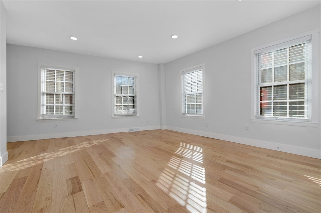 55 Main Street, Unit 2 Boston, MA 02129 - Photo 5 of 11