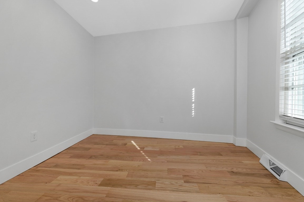 55 Main Street, Unit 2 Boston, MA 02129 - Photo 6 of 11