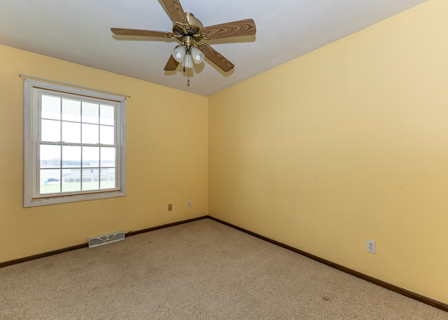 25 Oak Grove Road Geneseo, IL 61254 - Photo 17 of 22 Gallery Image 17