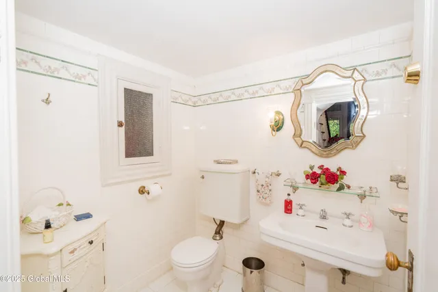 $890,000 | 321 Guy Park Avenue, Amsterdam, NY 12010