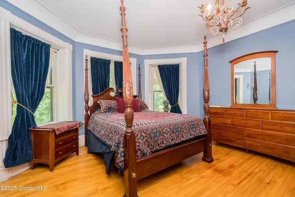 $890,000 | 321 Guy Park Avenue, Amsterdam, NY 12010