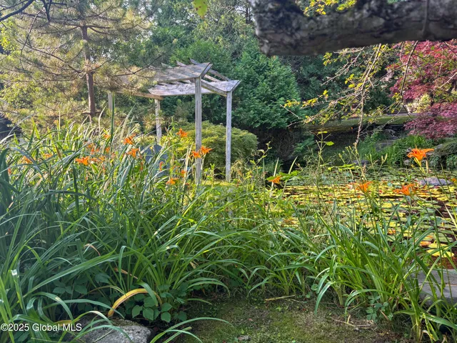 $890,000 | 321 Guy Park Avenue, Amsterdam, NY 12010