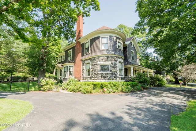 $890,000 | 321 Guy Park Avenue, Amsterdam, NY 12010