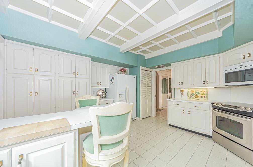 1060 Reef Road, Unit 303 Vero Beach, FL 32963 - Photo 19 of 36 Gallery Image 19