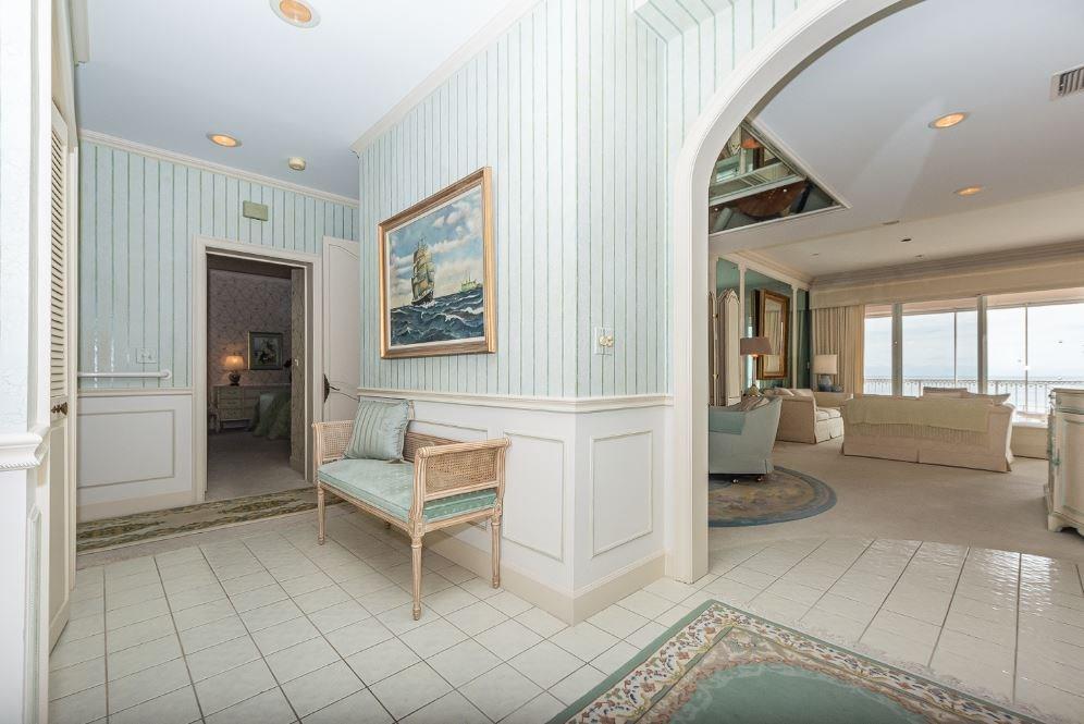 1060 Reef Road, Unit 303 Vero Beach, FL 32963 - Photo 9 of 36 Gallery Image 9