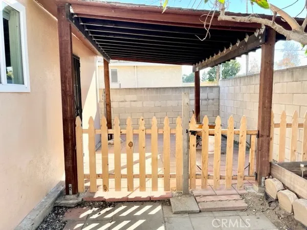 $2,650 | 3313 Adriatic Avenue, Long Beach, CA 90810