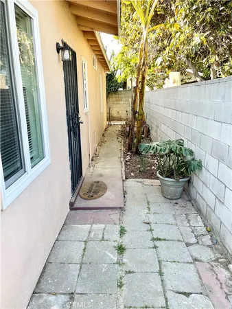 $2,650 | 3313 Adriatic Avenue, Long Beach, CA 90810