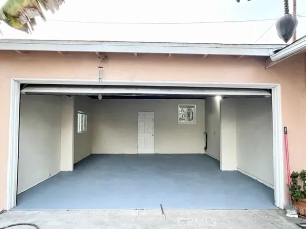 $2,650 | 3313 Adriatic Avenue, Long Beach, CA 90810