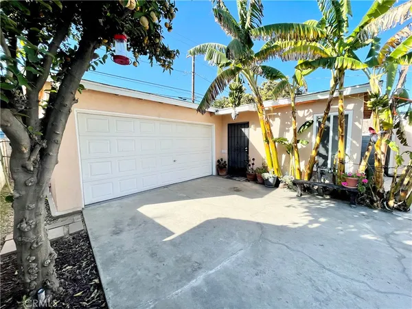 $2,650 | 3313 Adriatic Avenue, Long Beach, CA 90810