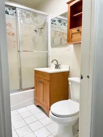 $2,650 | 3313 Adriatic Avenue, Long Beach, CA 90810