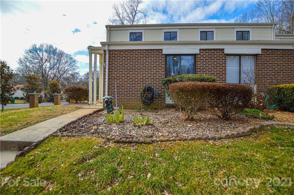 6624 Thermal Road Charlotte, NC 28211 - Photo 2 of 32 Gallery Image 2