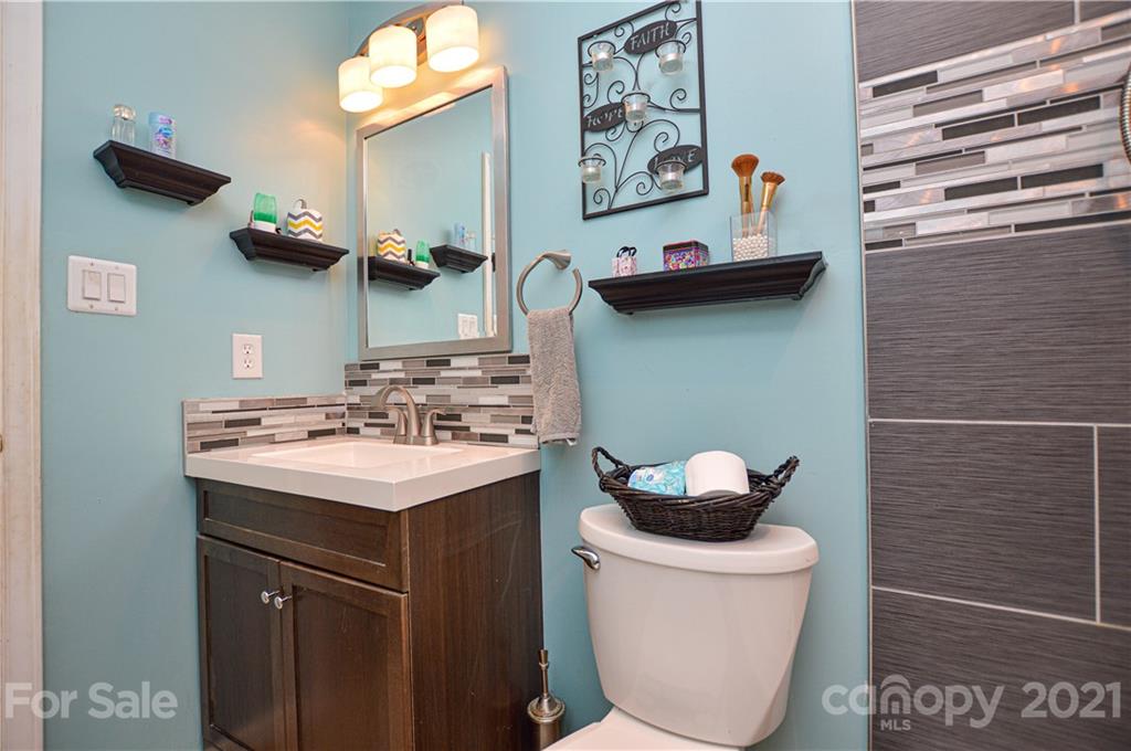 6624 Thermal Road Charlotte, NC 28211 - Photo 19 of 32 Gallery Image 19