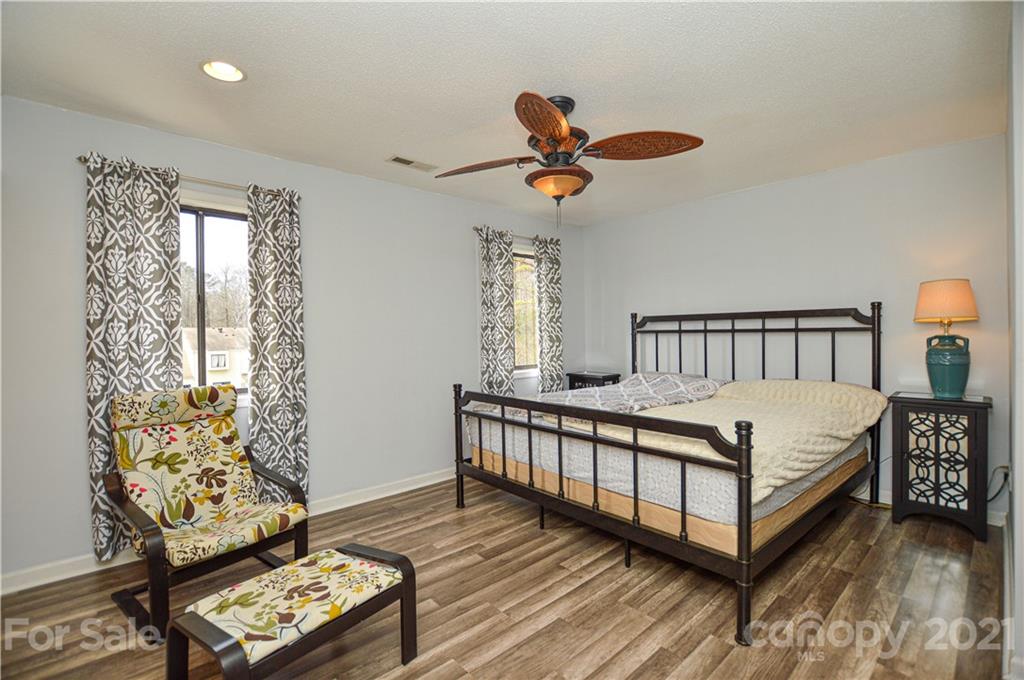 6624 Thermal Road Charlotte, NC 28211 - Photo 21 of 32 Gallery Image 21