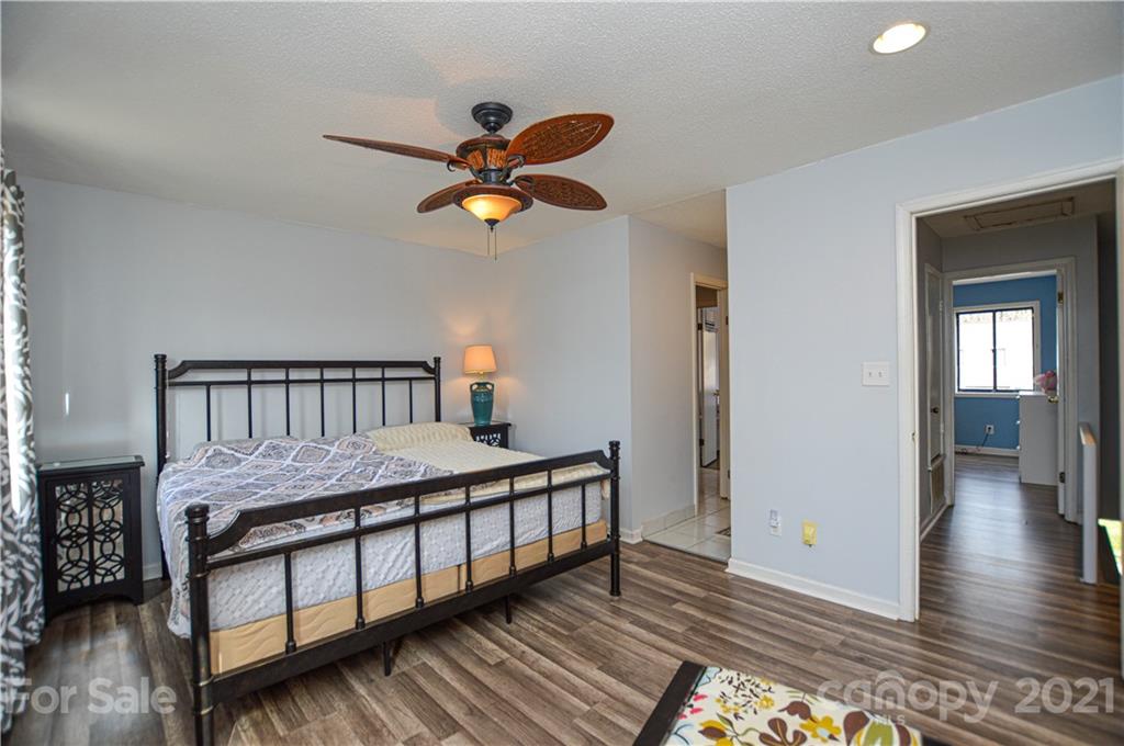6624 Thermal Road Charlotte, NC 28211 - Photo 22 of 32 Gallery Image 22