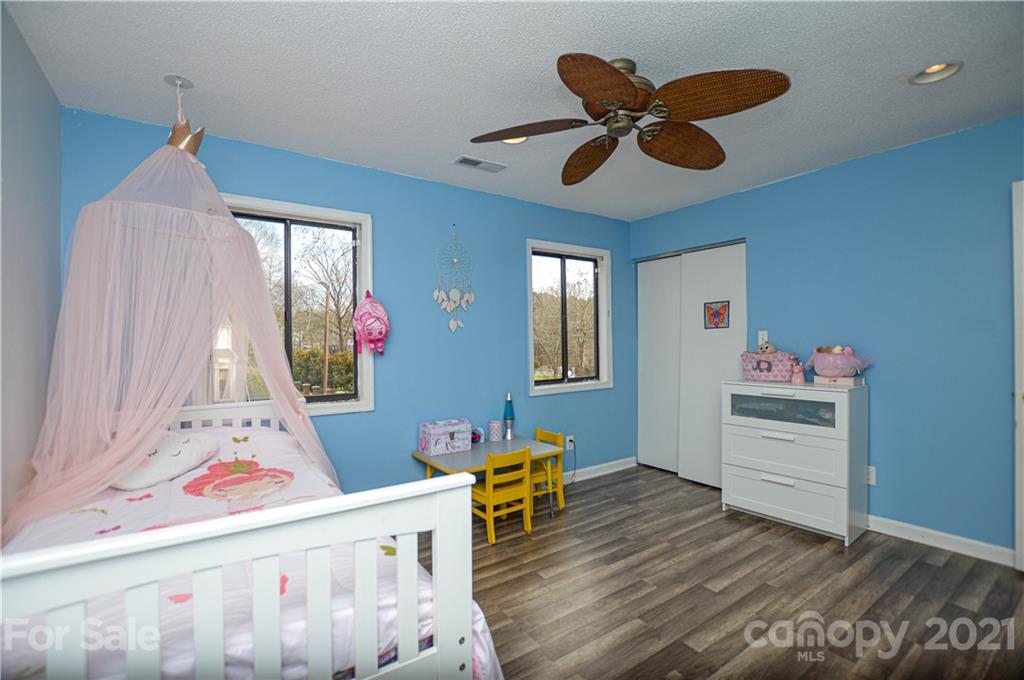 6624 Thermal Road Charlotte, NC 28211 - Photo 27 of 32 Gallery Image 27
