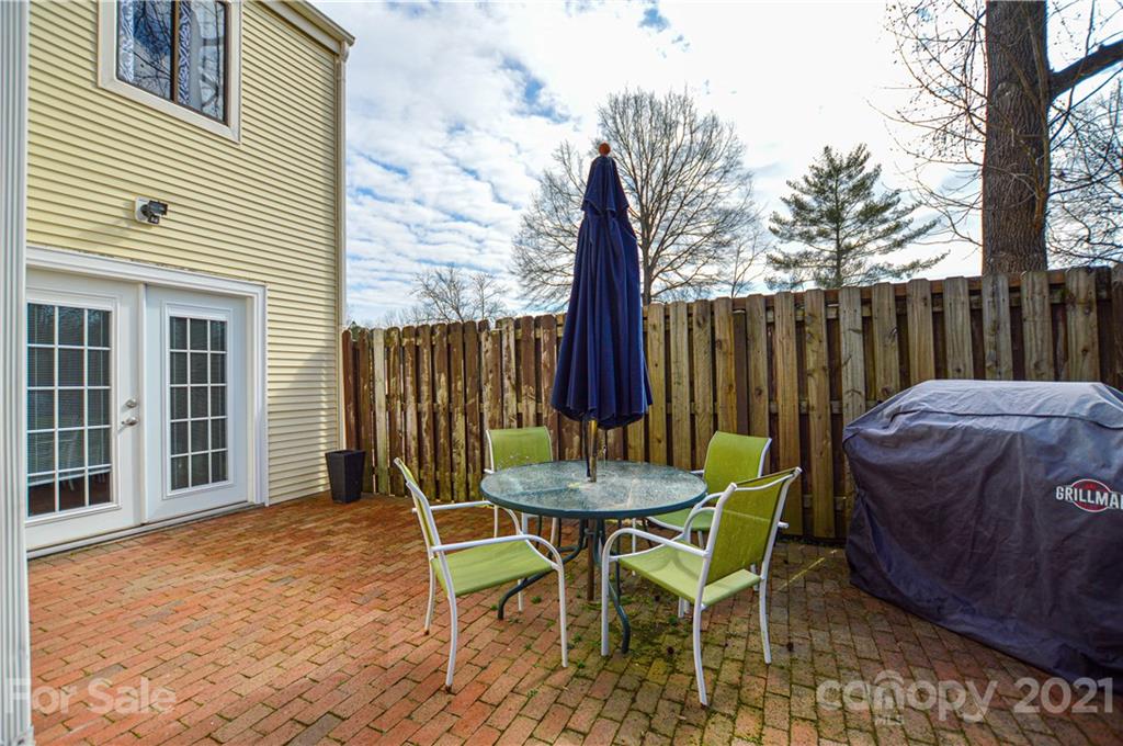 6624 Thermal Road Charlotte, NC 28211 - Photo 28 of 32 Gallery Image 28