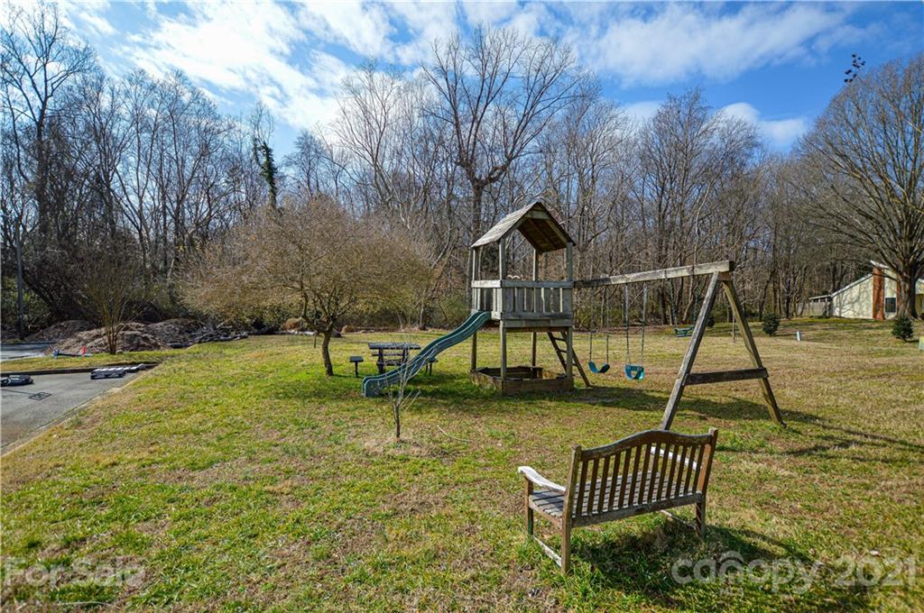 6624 Thermal Road Charlotte, NC 28211 - Photo 31 of 32 Gallery Image 31