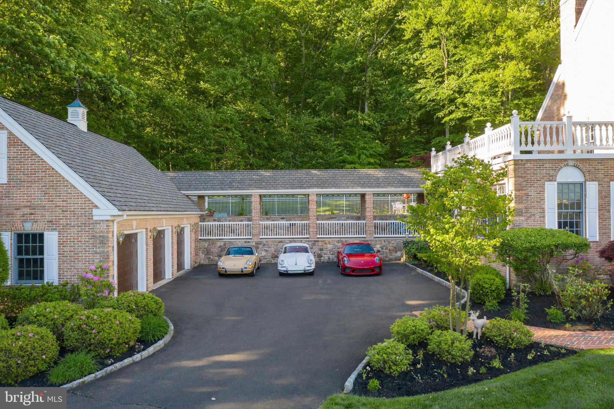 2287 Aquetong Road New Hope, PA 18938 - Photo 4 of 58