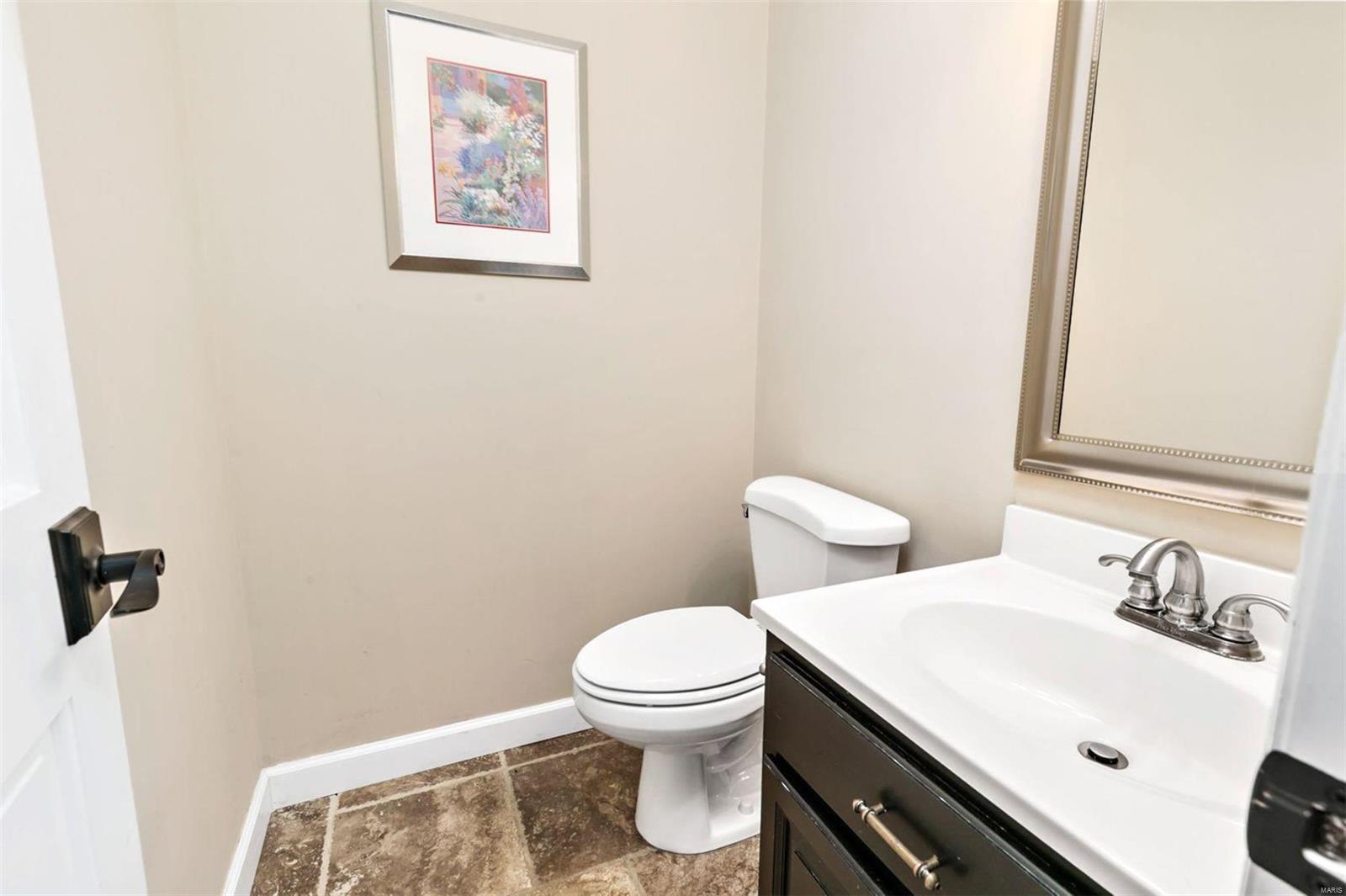 9743 Fall Ridge Trail St. Louis, MO 63127 - Photo 12 of 35 Gallery Image 12