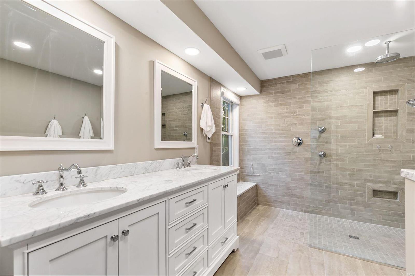 9743 Fall Ridge Trail St. Louis, MO 63127 - Photo 14 of 35 Gallery Image 14