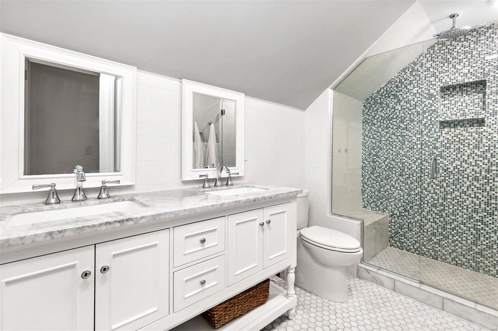 9743 Fall Ridge Trail St. Louis, MO 63127 - Photo 19 of 35 Gallery Image 19
