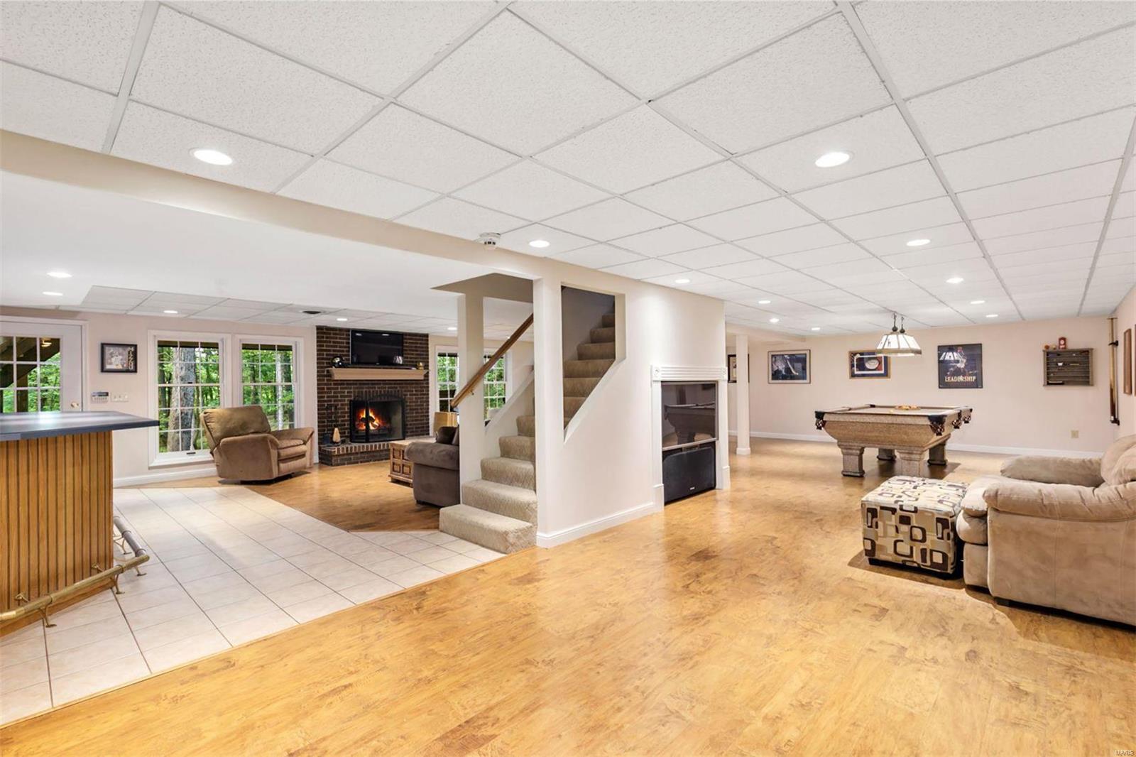 9743 Fall Ridge Trail St. Louis, MO 63127 - Photo 21 of 35 Gallery Image 21
