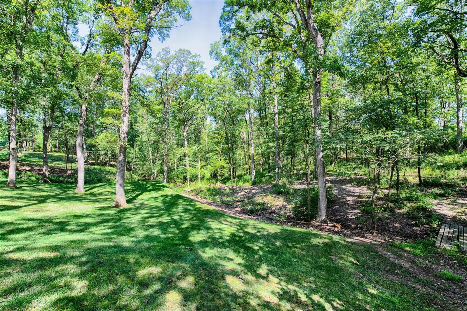 9743 Fall Ridge Trail St. Louis, MO 63127 - Photo 33 of 35 Gallery Image 33