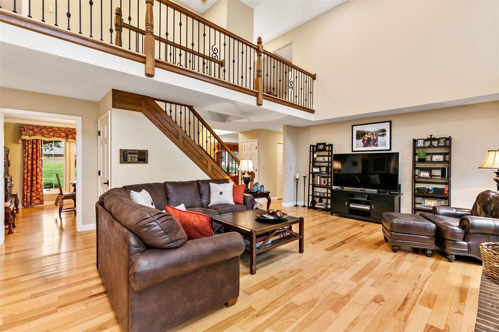 9743 Fall Ridge Trail St. Louis, MO 63127 - Photo 6 of 35 Gallery Image 6