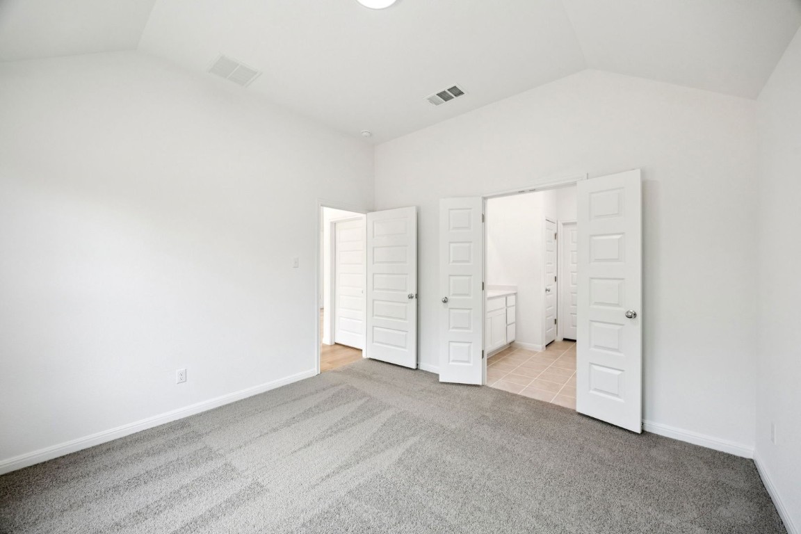 130 Tolo Drive Elgin, TX 78621 - Photo 17 of 37