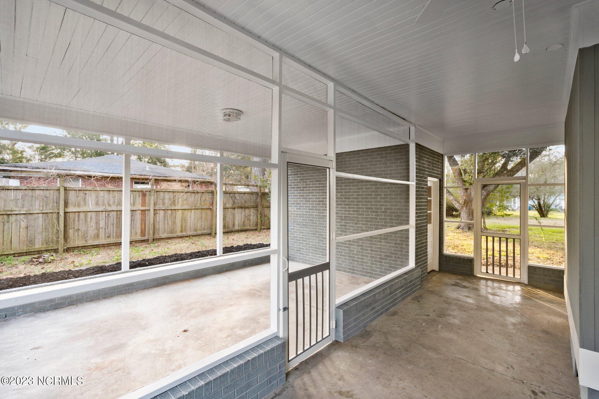 509 Clover Road Wilmington, NC 28405 - Photo 35 of 44 16-web-or-mls-DSC07727