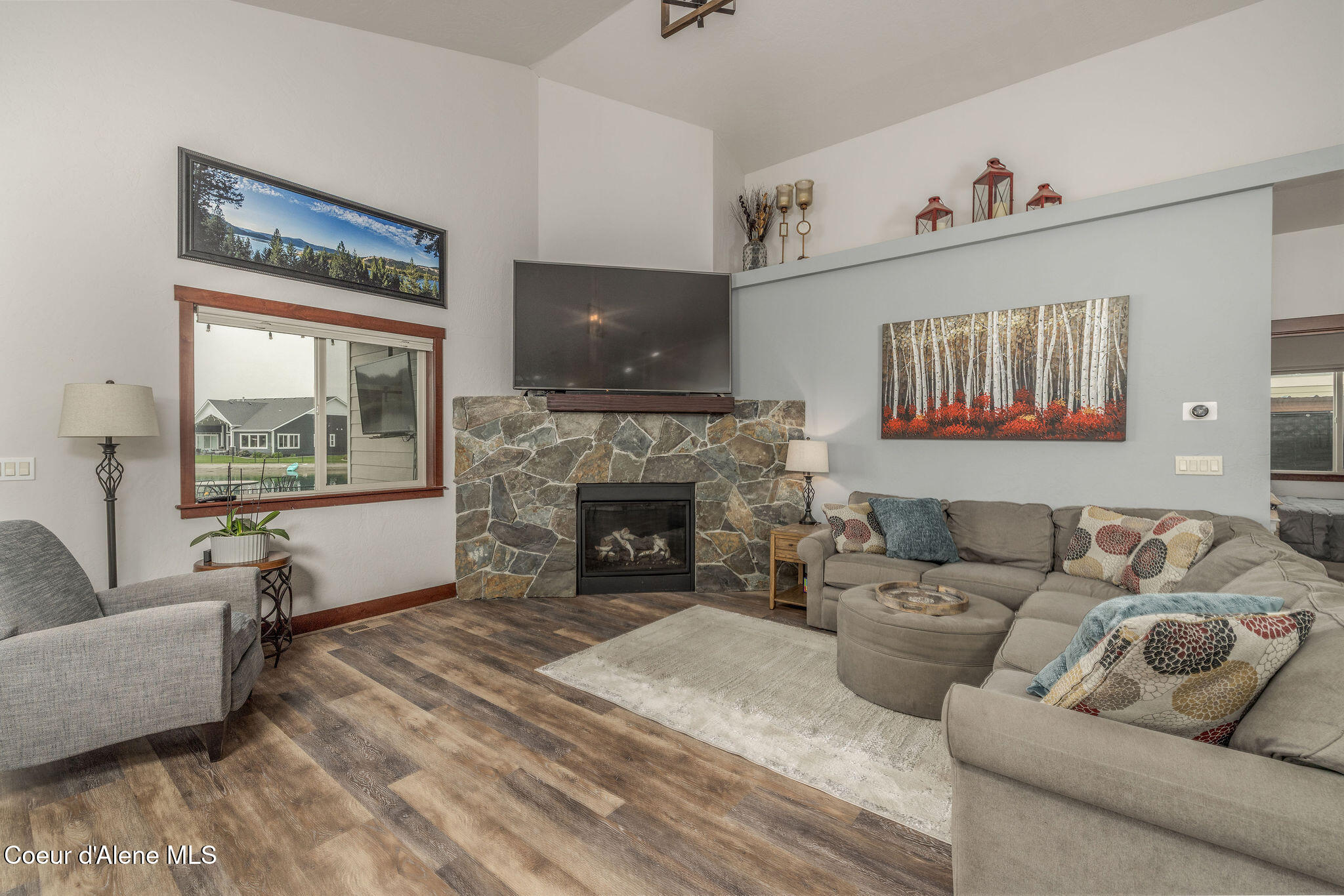 15079 North Pristine Circle Rathdrum, ID 83858 - Photo 9 of 36 Livingroom